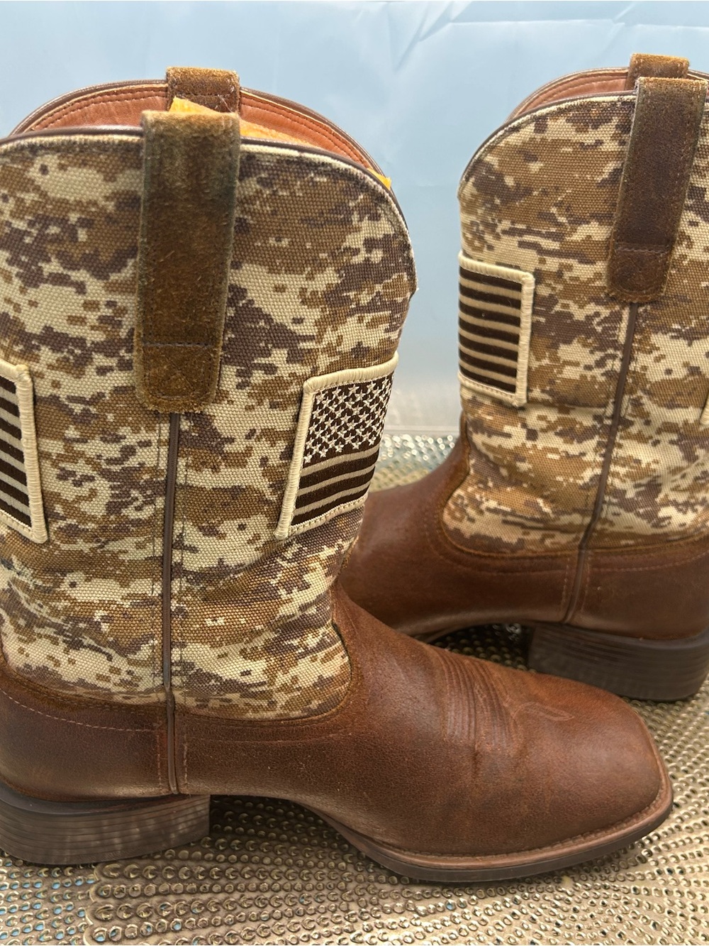Ariat men 10 camo sport patriot cowboy boots